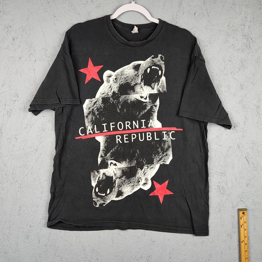 California Republic Shirt Mens XL Black Bear Graphic Tee Graphic Logo State Y2K